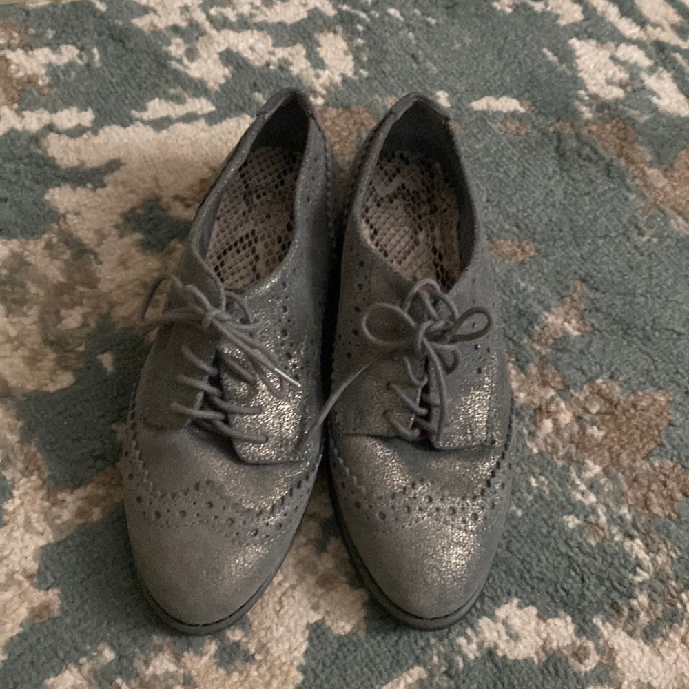 Silver Oxfords size 7.5